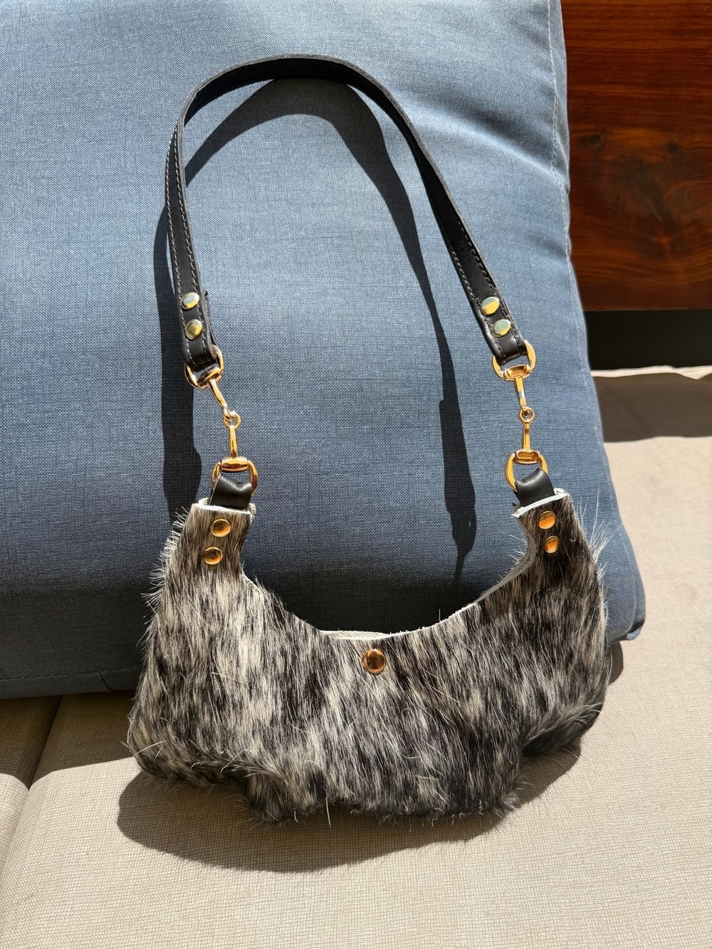 Handmade Cowhide Shoulder Bag - Picture 5 of 5